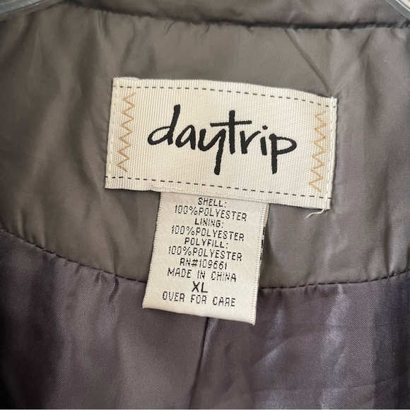 Daytrip puff jacket - Picture 3 of 4